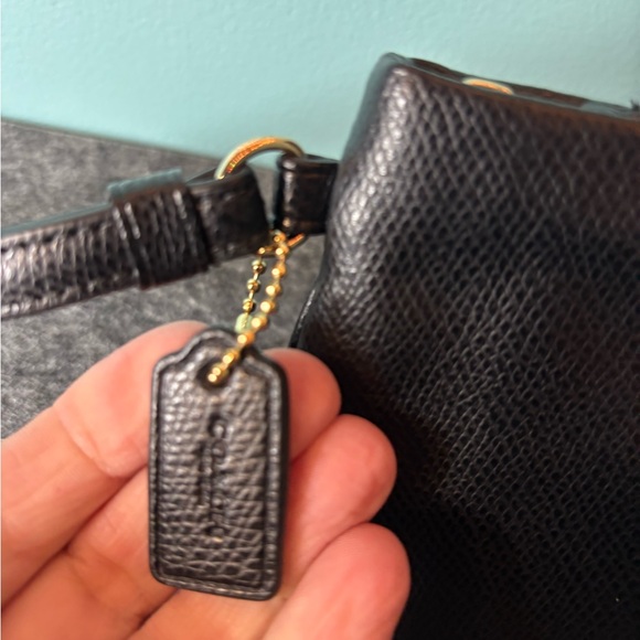 Coach Lyla Wristlet large NWOT - Picture 3 of 9